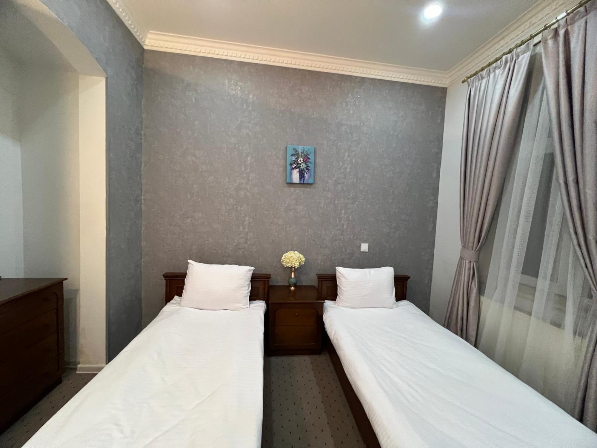 Swan Hotel Baku Ngoại thất bức ảnh