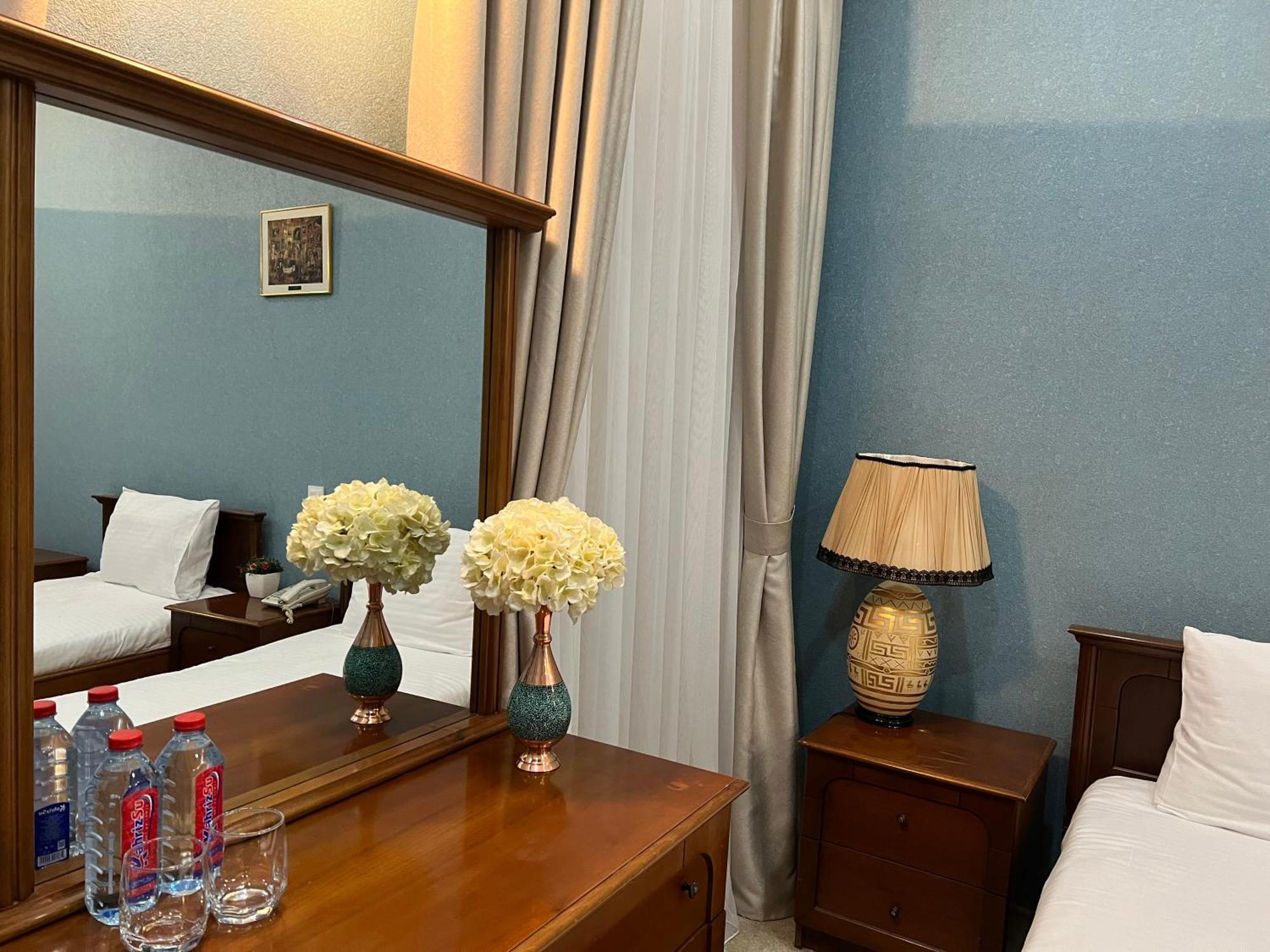 Swan Hotel Baku Ngoại thất bức ảnh