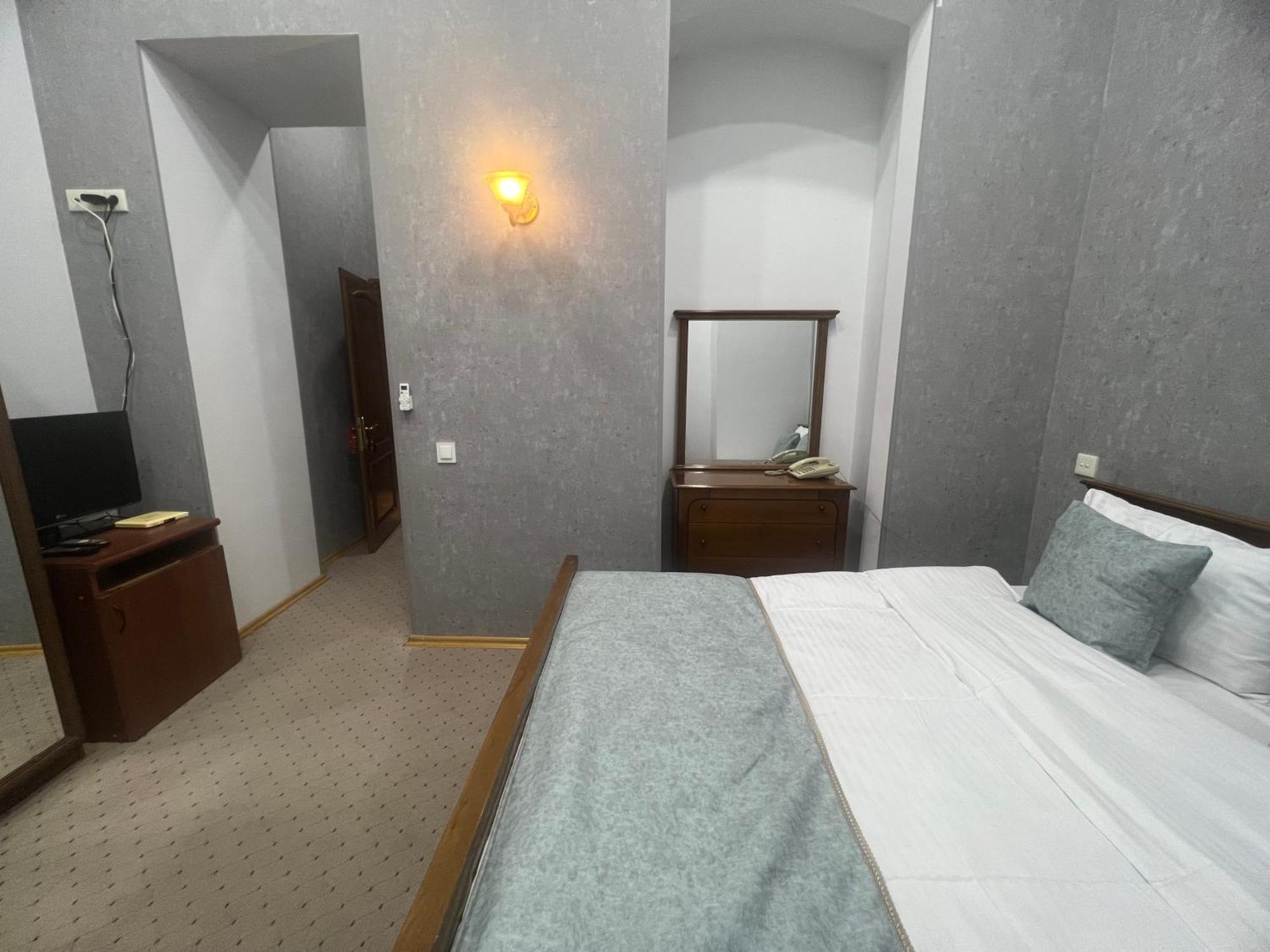 Swan Hotel Baku Ngoại thất bức ảnh