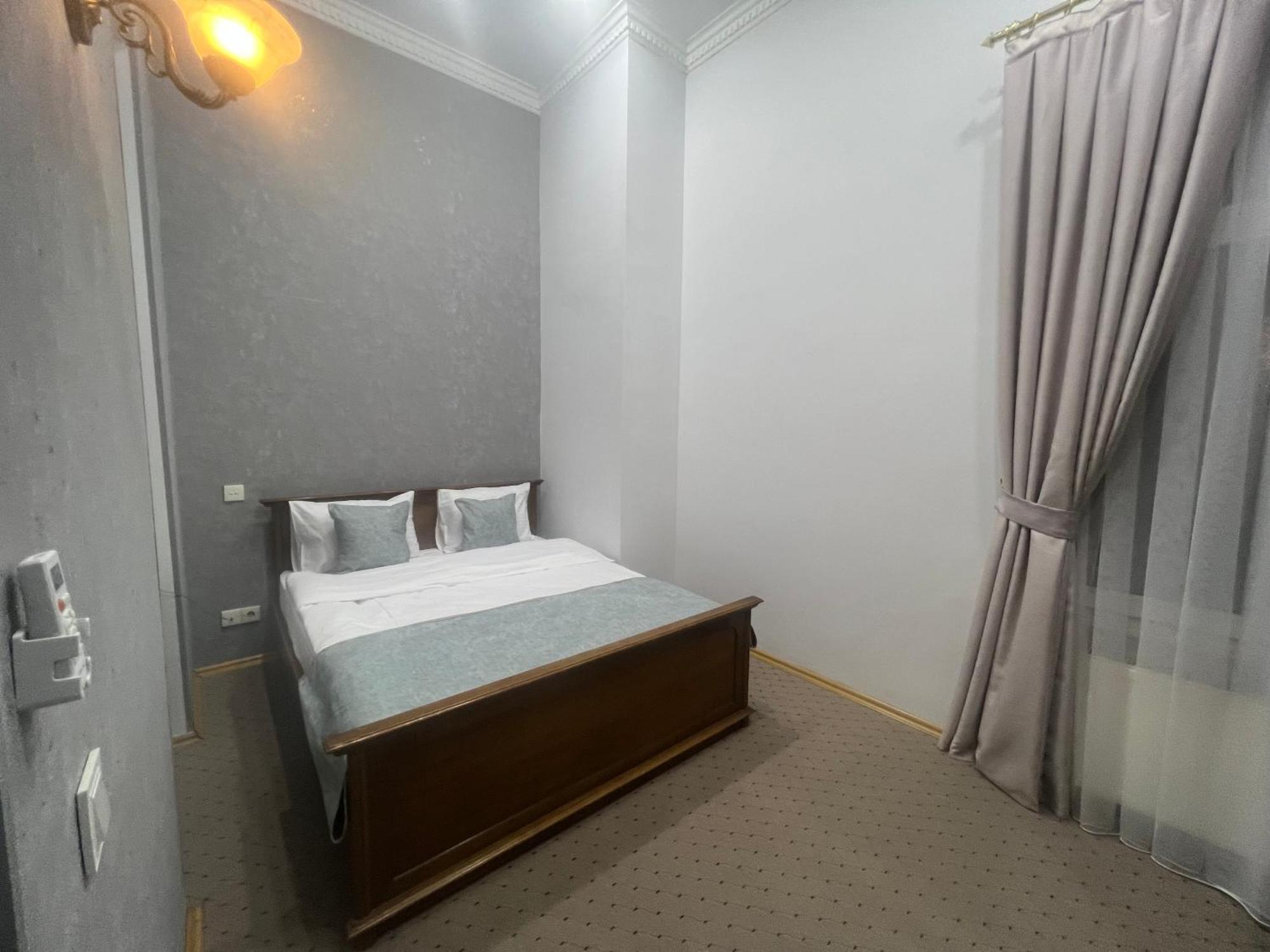 Swan Hotel Baku Ngoại thất bức ảnh